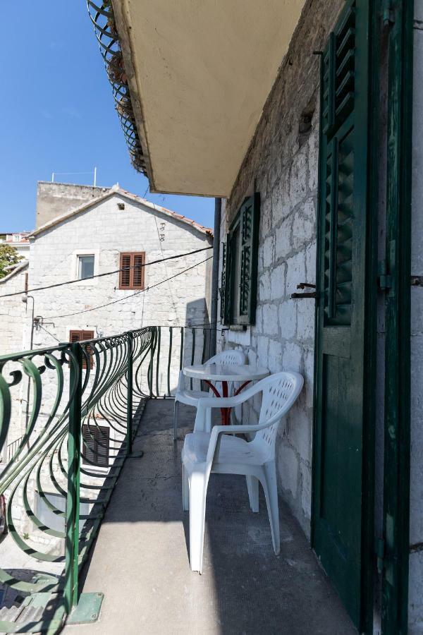 Apinelo Port Rooms Сплит Екстериор снимка